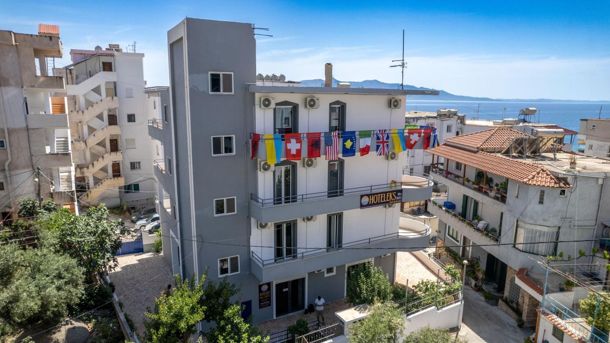 Hoteleks Inn & Suites Sarandë Esterno foto
