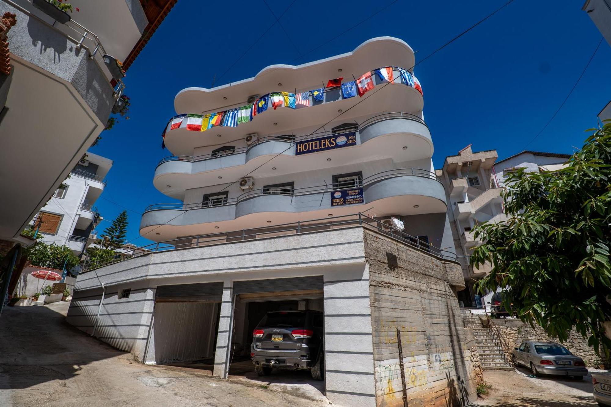 Hoteleks Inn & Suites Sarandë Esterno foto